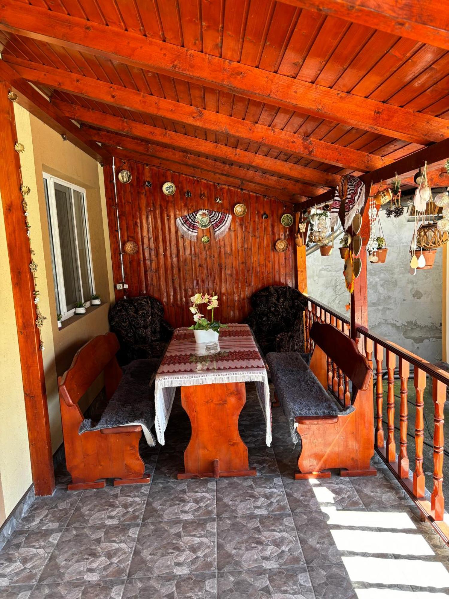 Hotel Casa Otilia à Chiscau Extérieur photo